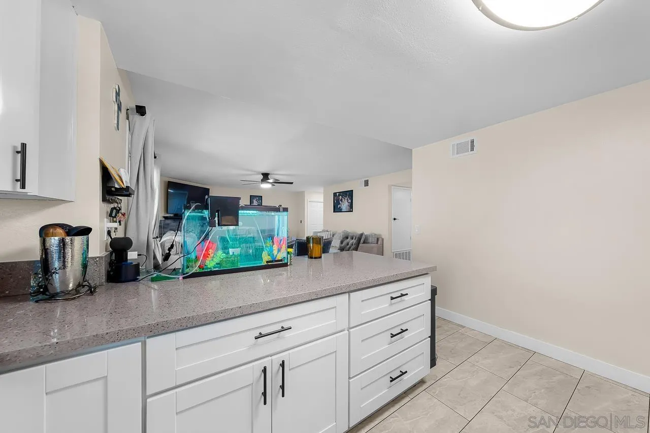 1476 Gustavo St. Unit B