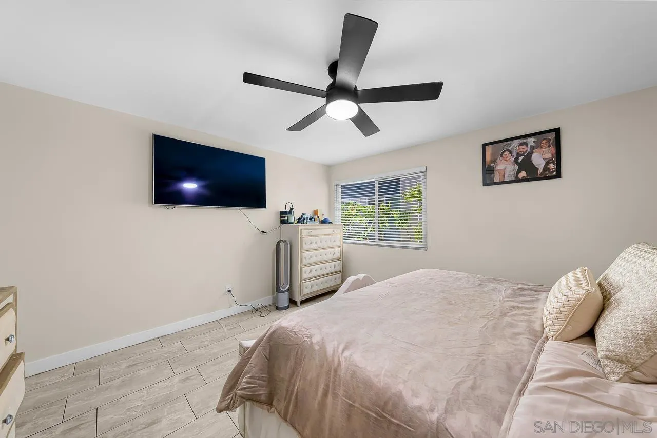 1476 Gustavo St. Unit B