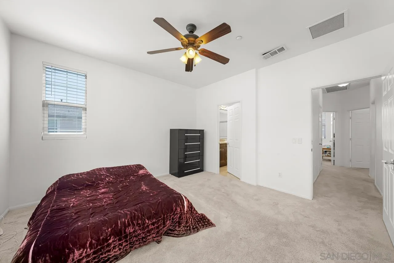 3028 Cole Grade