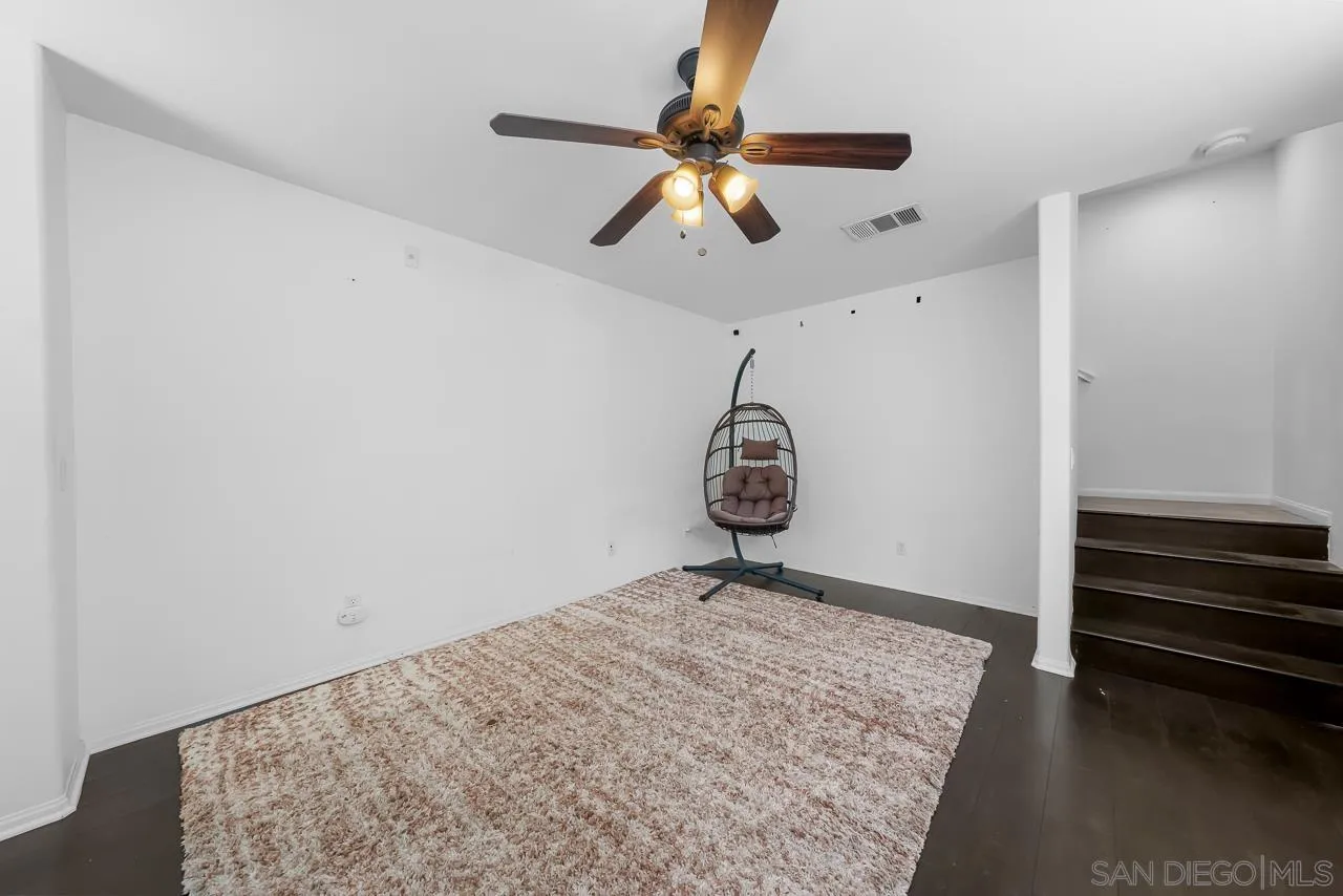 3028 Cole Grade