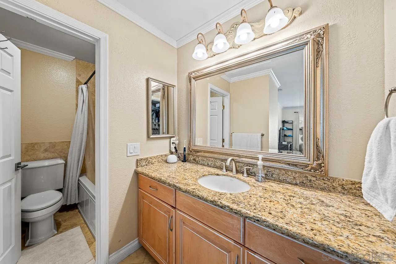 4075 Porte La Paz Unit 170