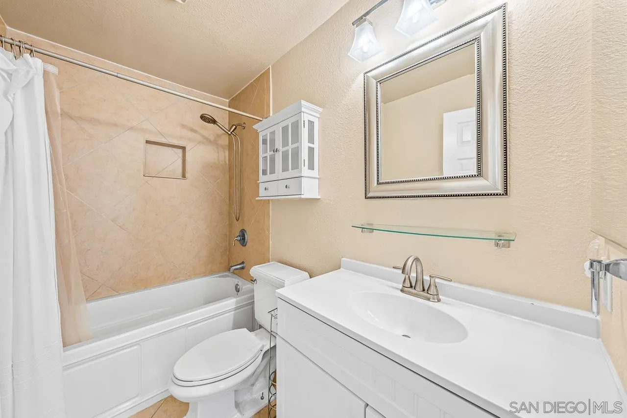 4075 Porte La Paz Unit 170