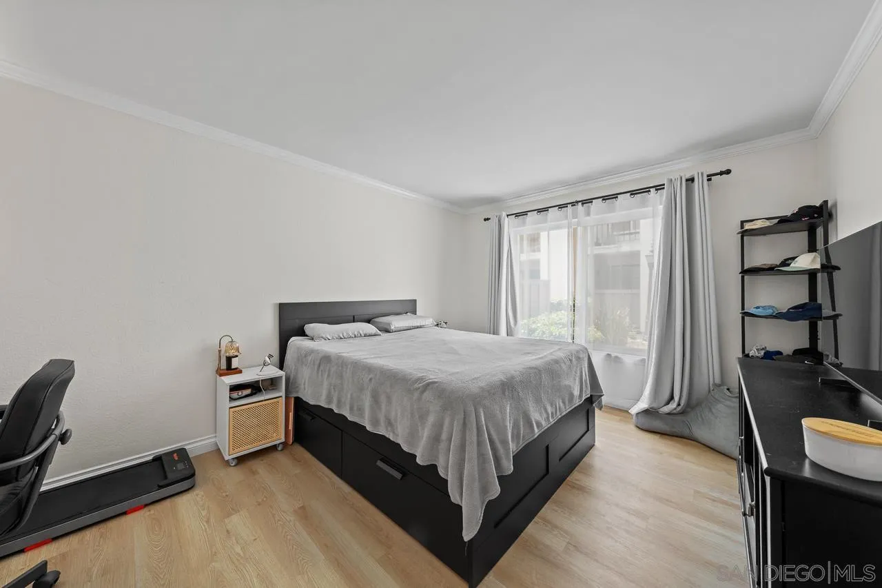 4075 Porte La Paz Unit 170