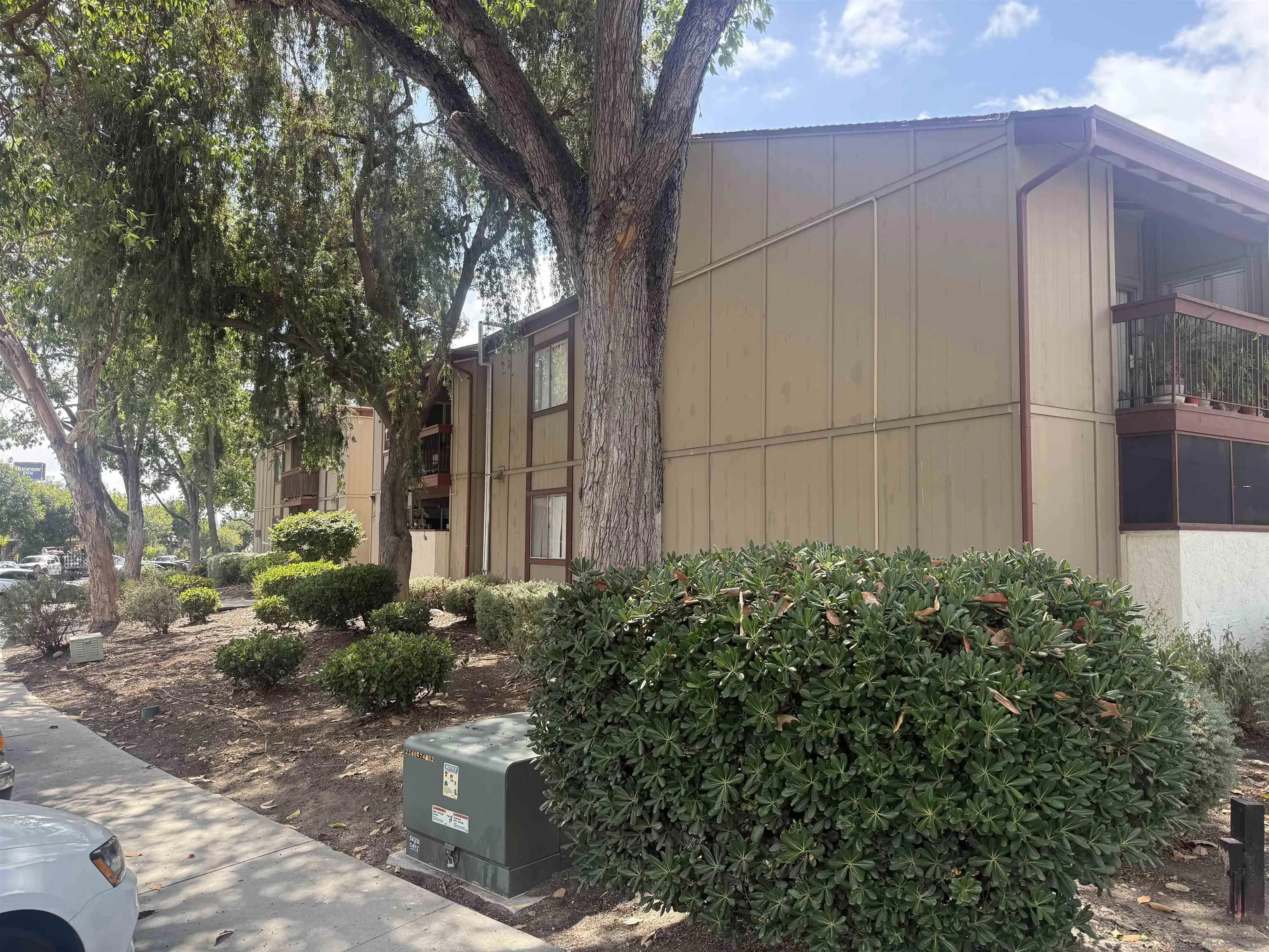 5462 Adobe Falls Rd Unit 11