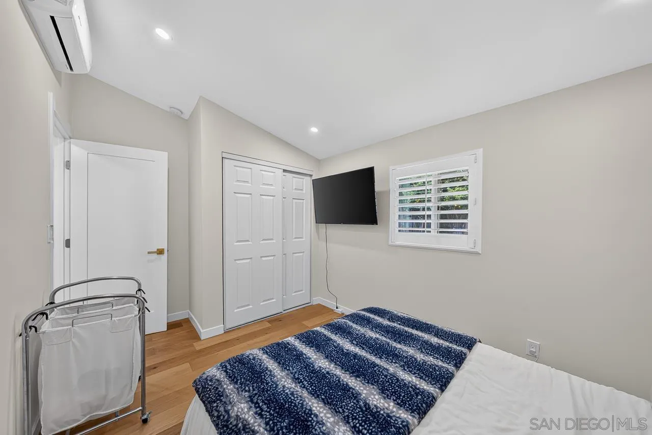 2634 Marathon Dr.