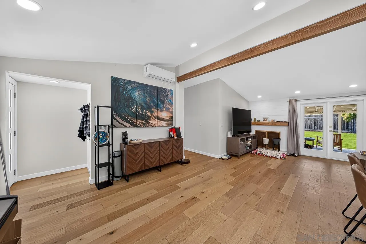 2634 Marathon Dr.