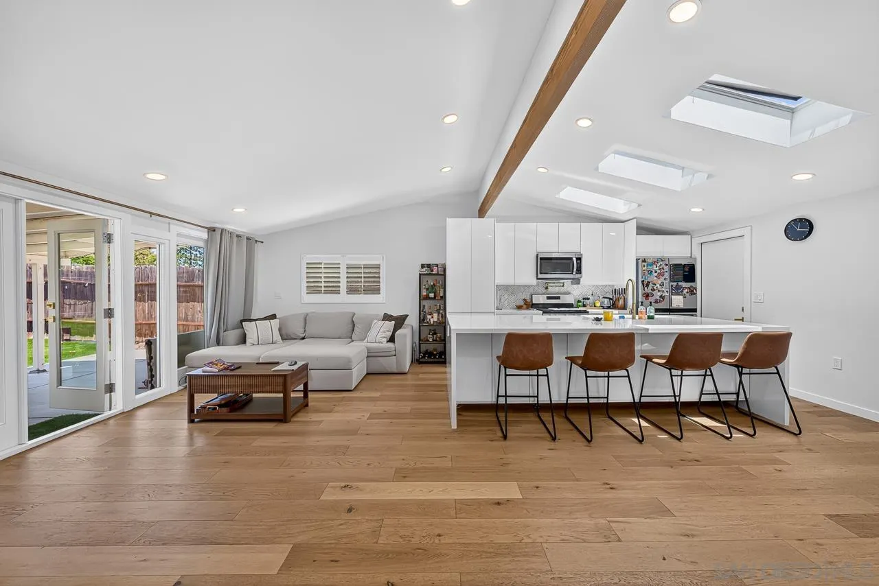 2634 Marathon Dr.