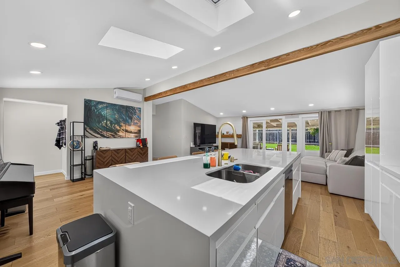 2634 Marathon Dr.