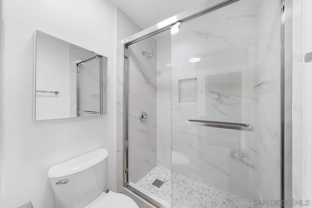 3266 Ashford St. Unit M