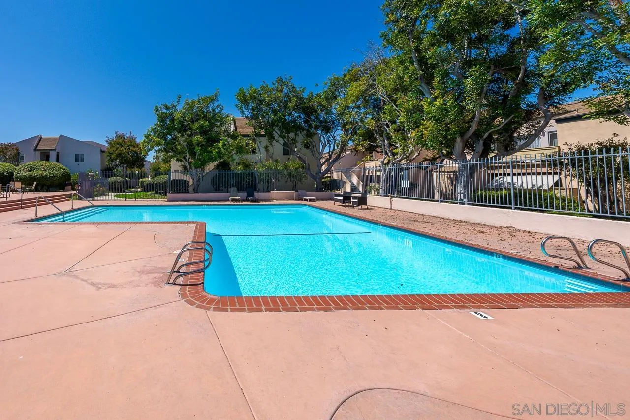 3266 Ashford St. Unit M