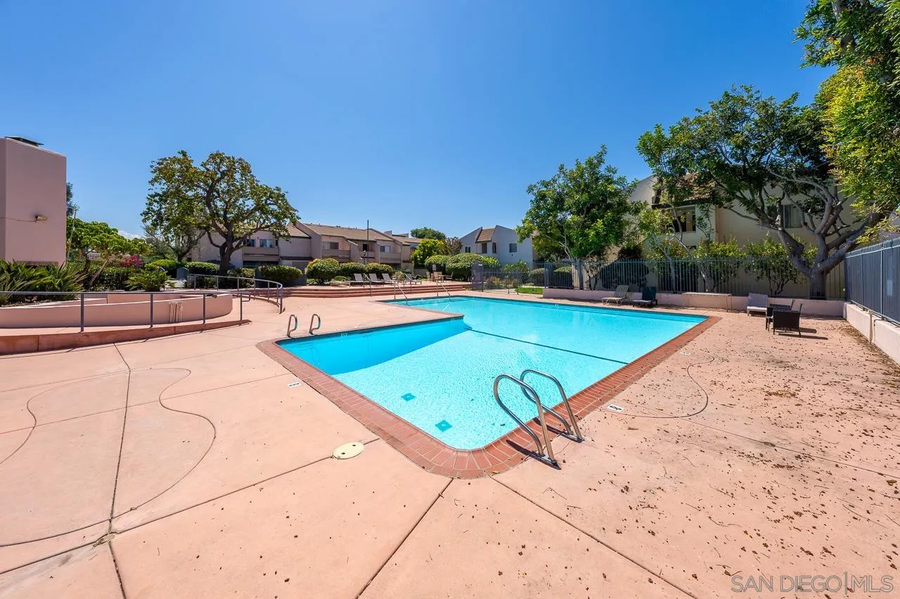 3266 Ashford St. Unit M