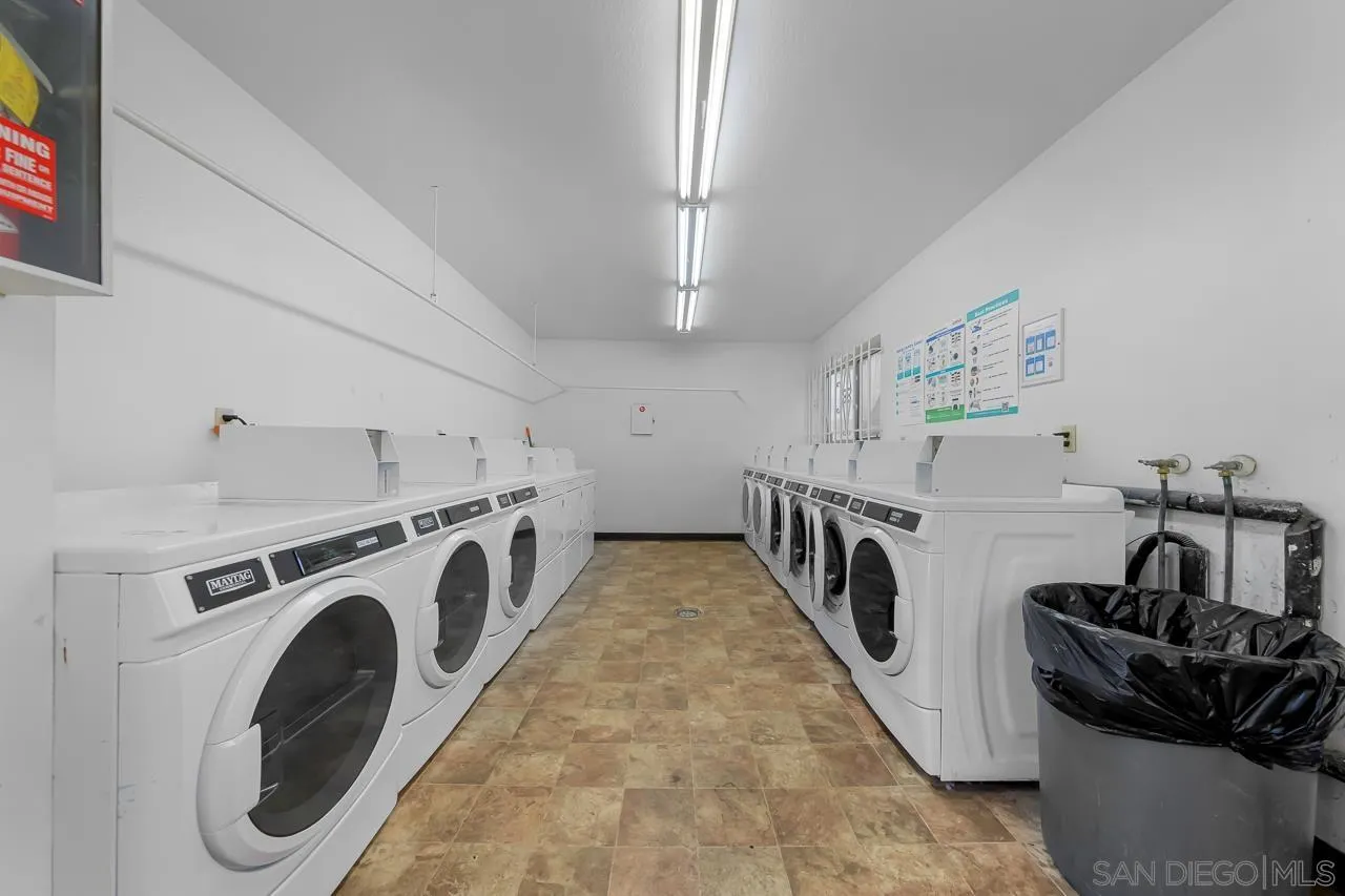 3266 Ashford St. Unit M