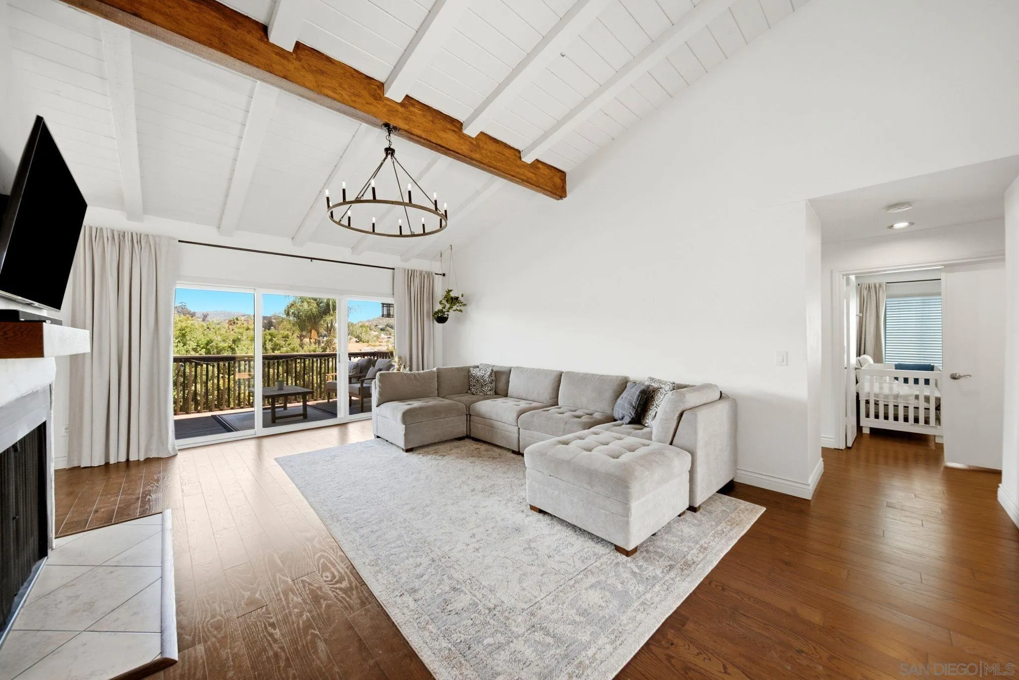 1126 San Jacinto