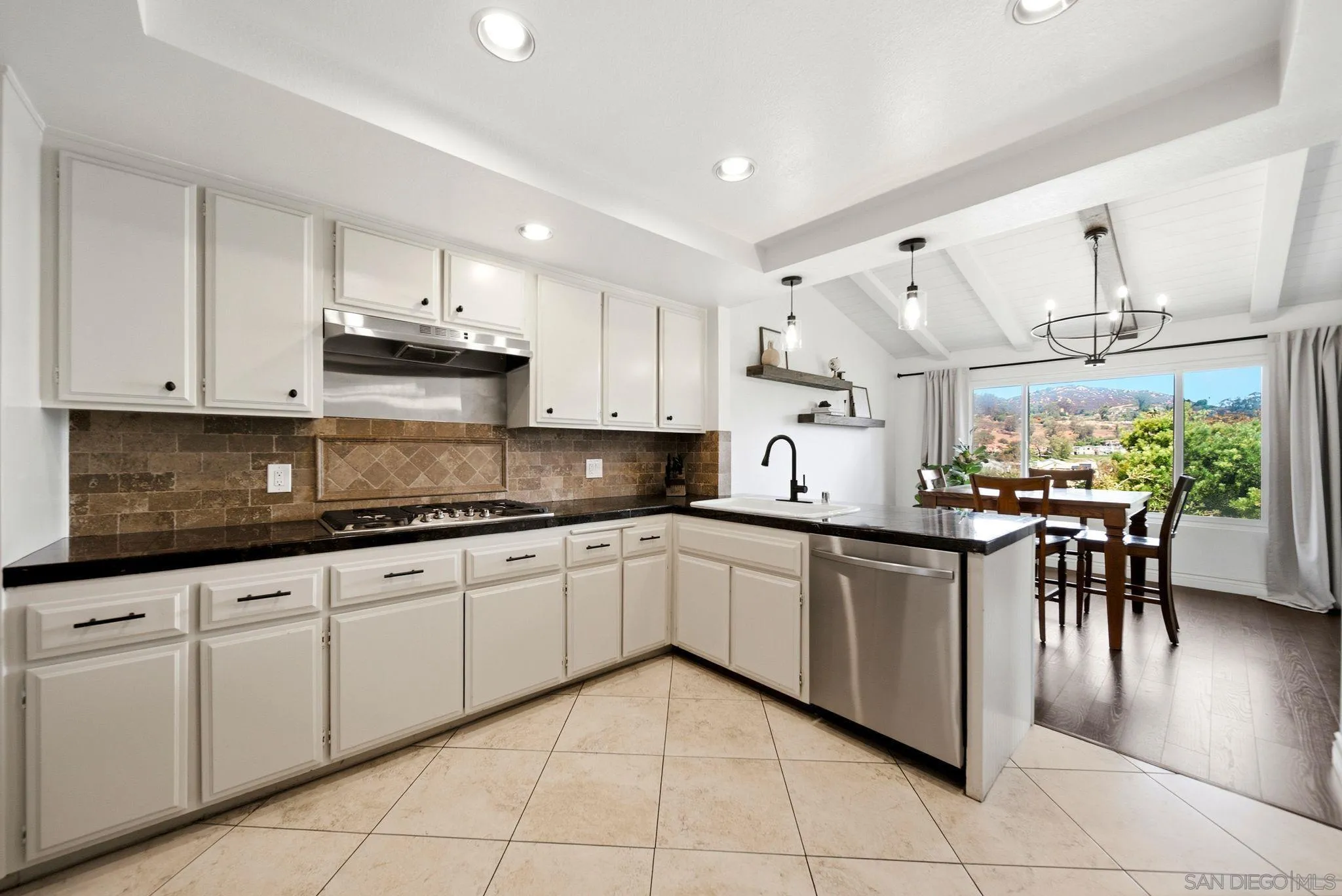 1126 San Jacinto