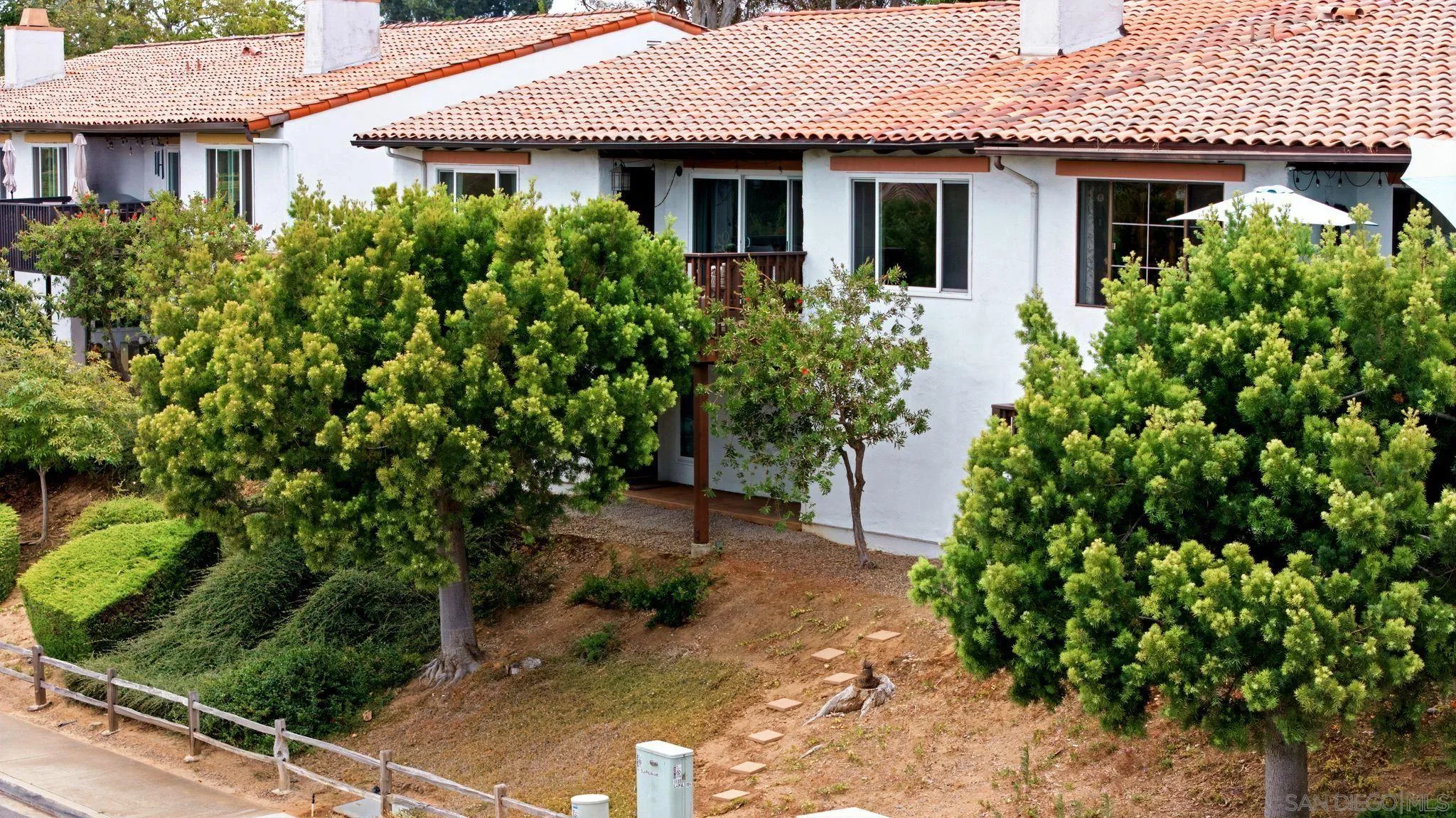 1126 San Jacinto