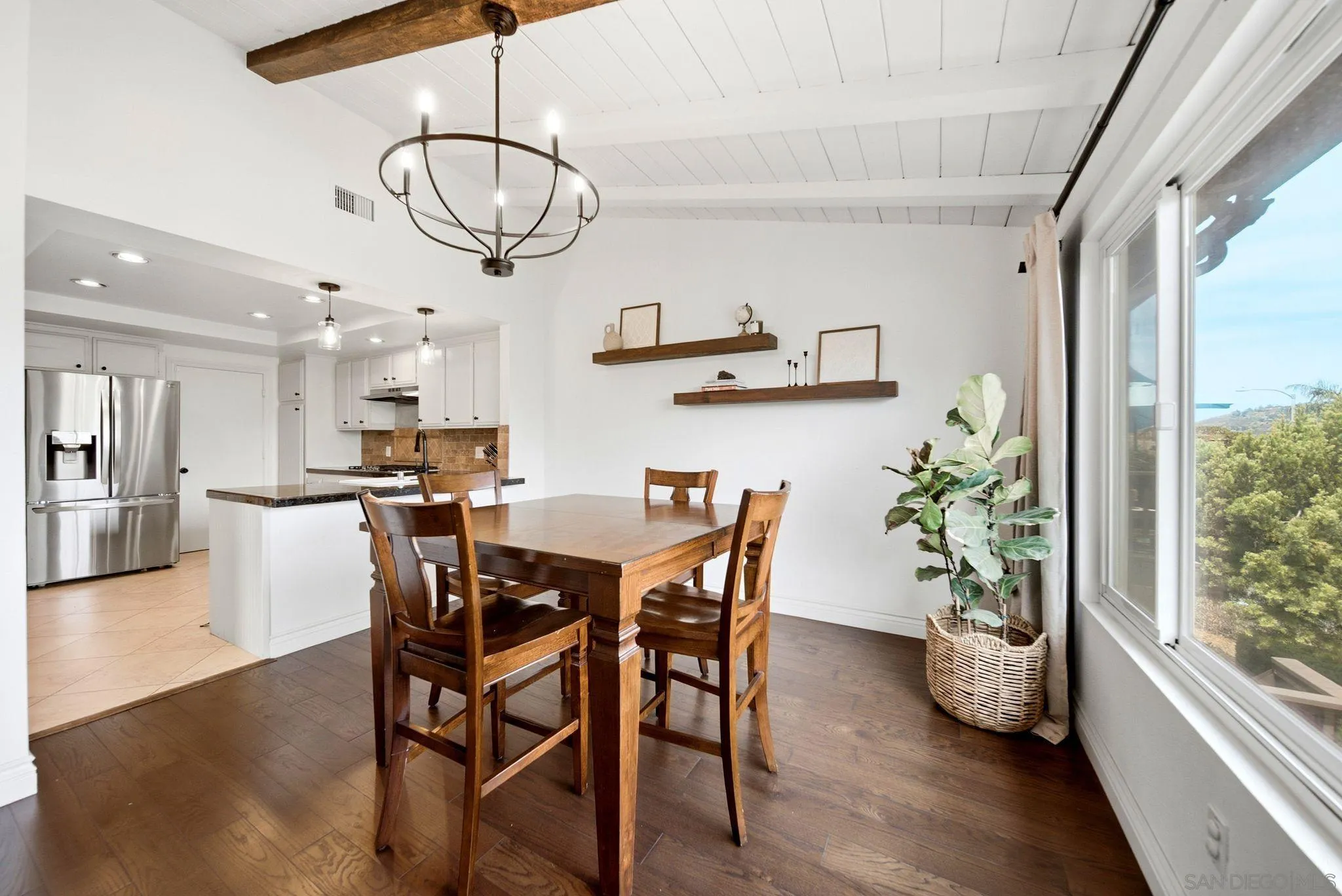 1126 San Jacinto