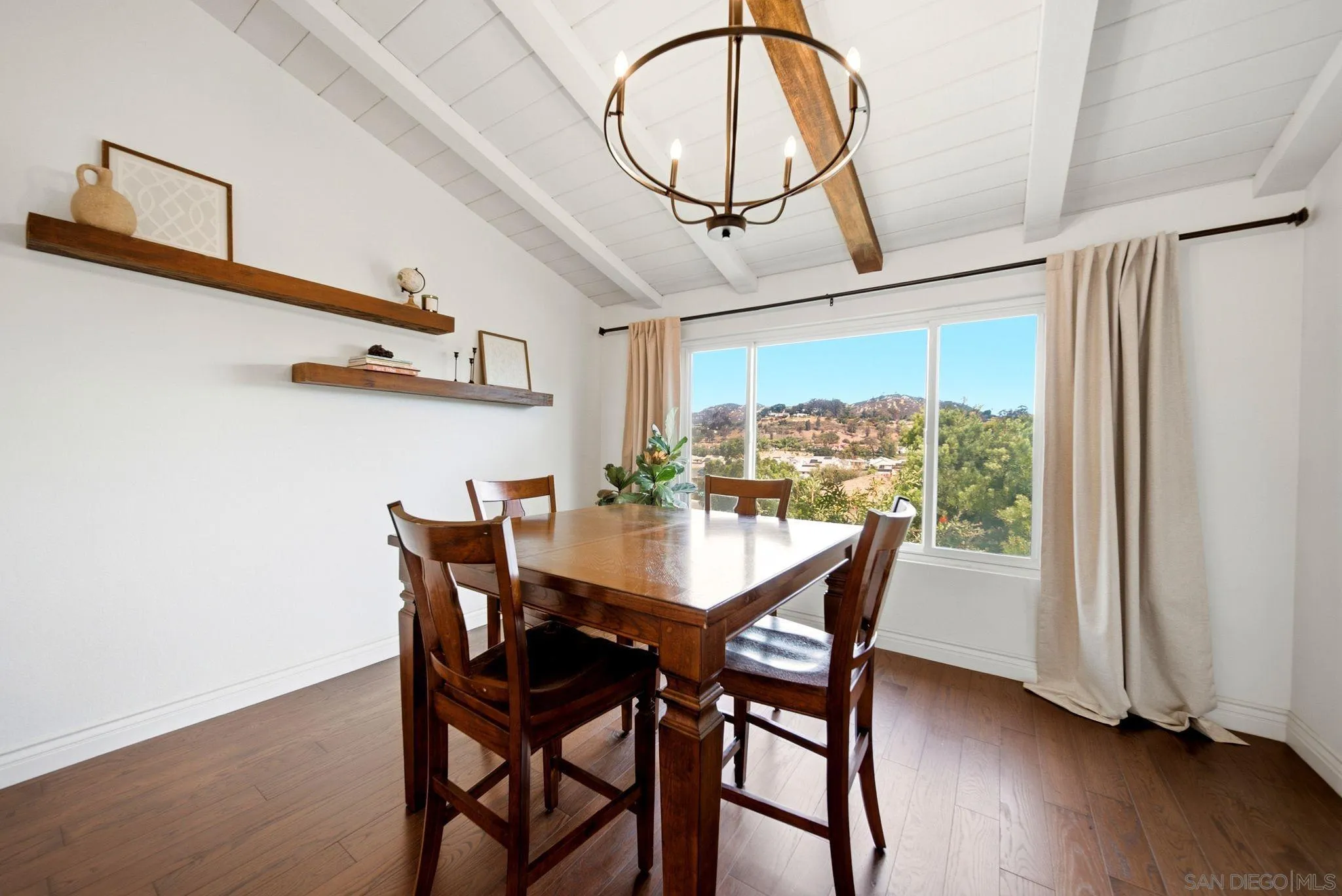 1126 San Jacinto