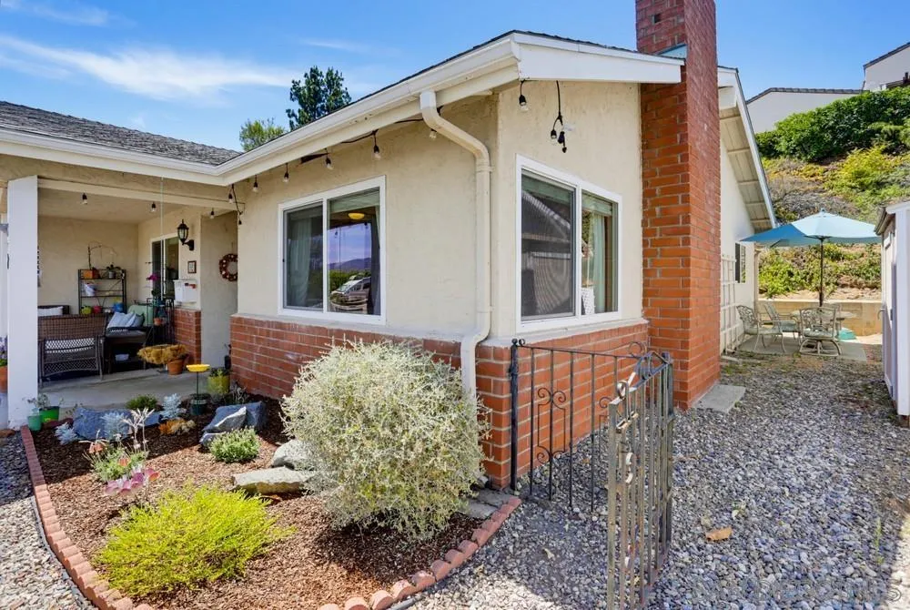 1920 Louis Dr.