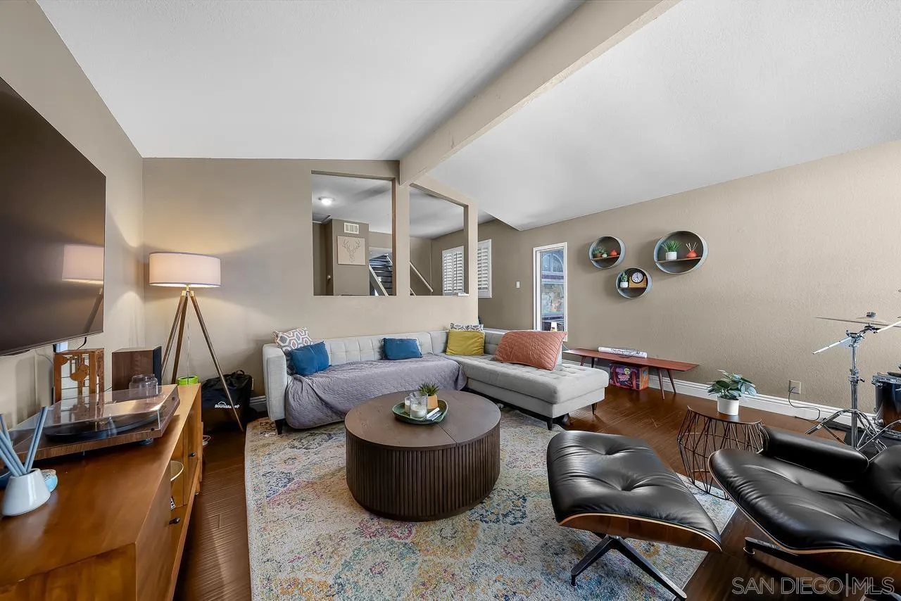 1545 Gregory St.