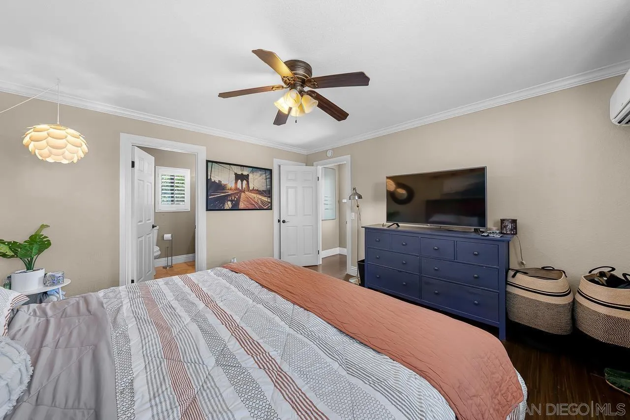 1545 Gregory St.