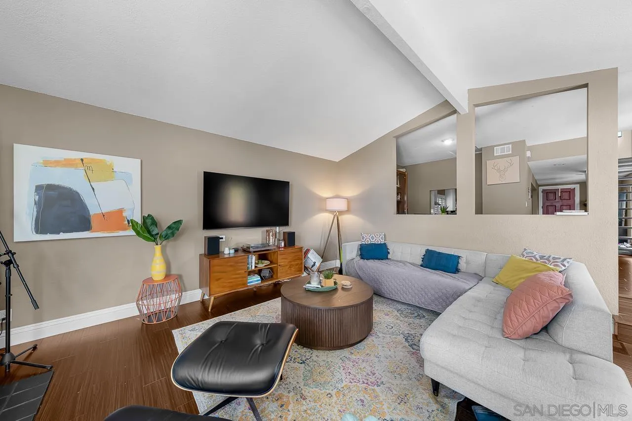 1545 Gregory St.