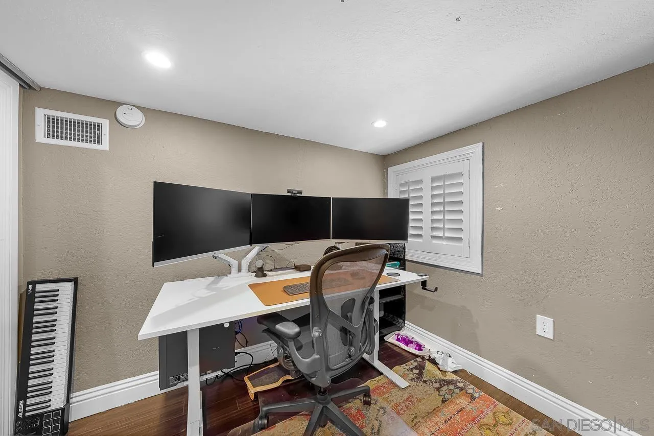 1545 Gregory St.