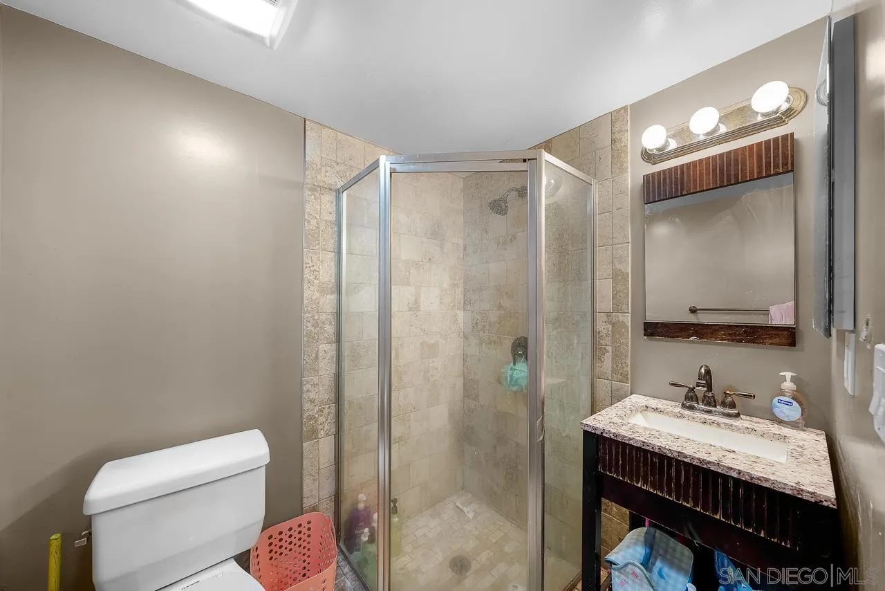 1545 Gregory St.