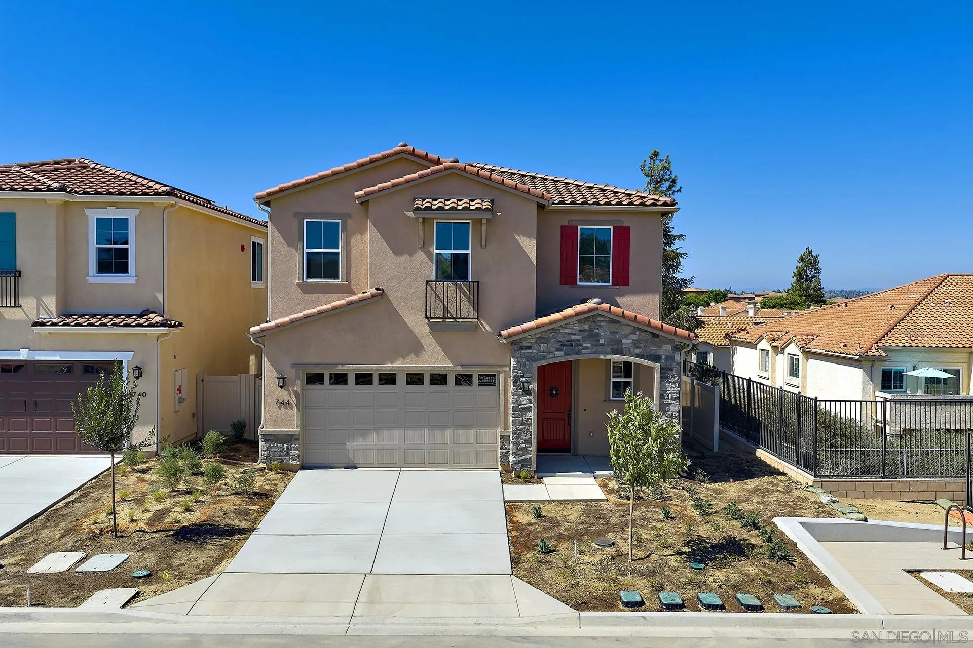 744 Michael Ct