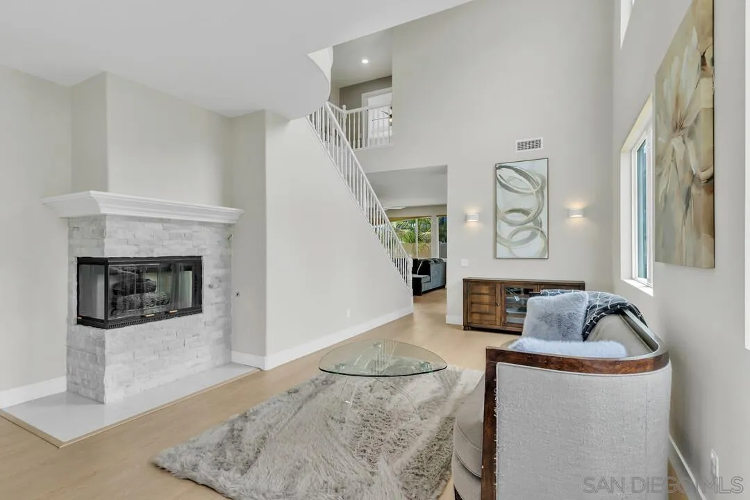 2950 W Canyon Ave