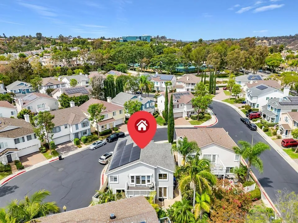 2950 W Canyon Ave