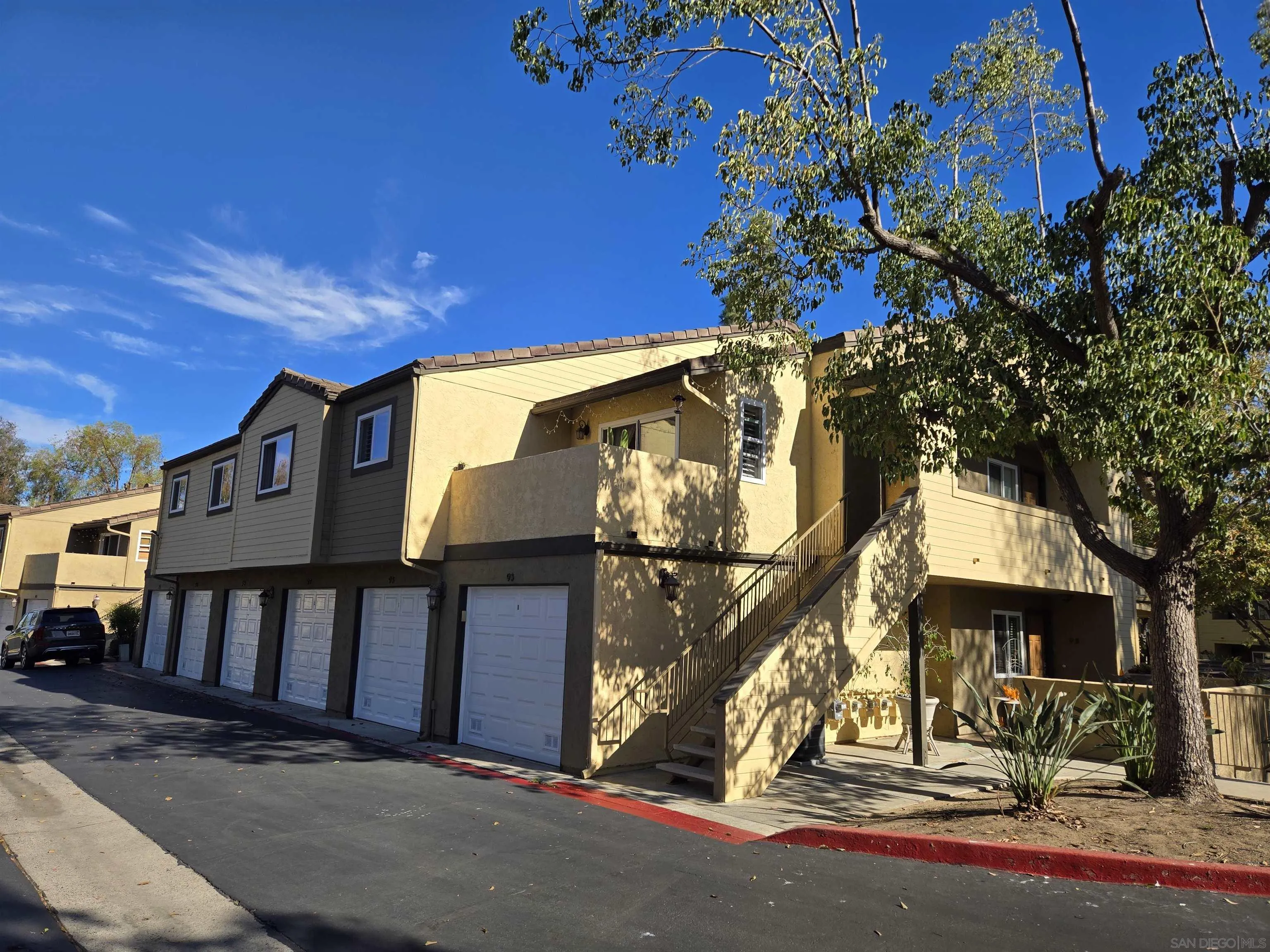 5049 Los Morros Unit 99