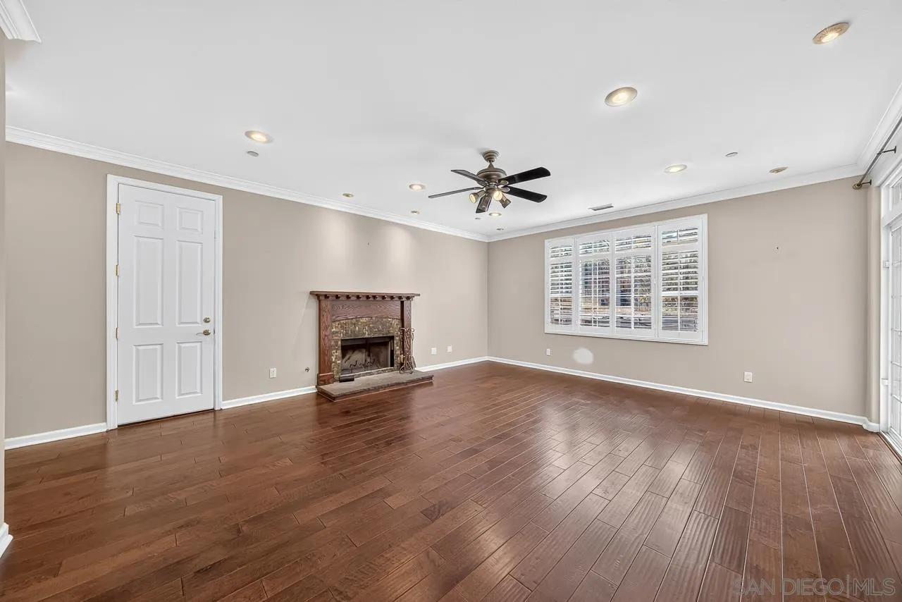 14679 Lazy Dog Way