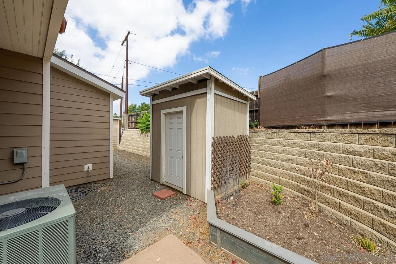 14679 Lazy Dog Way
