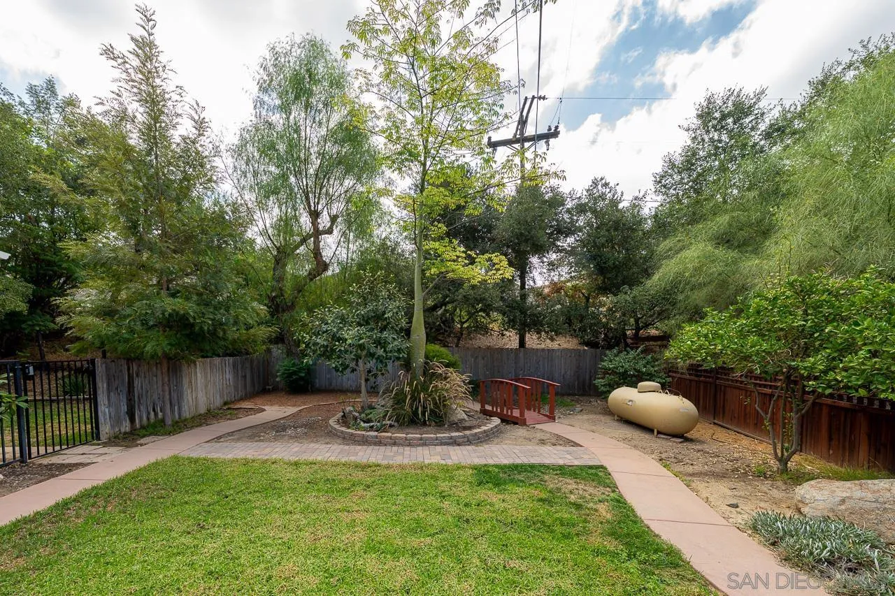 14679 Lazy Dog Way