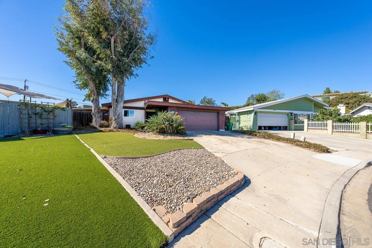 9364 Leticia Dr.