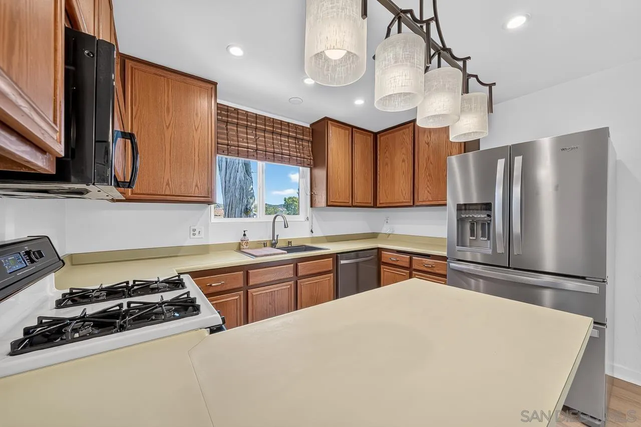 9364 Leticia Dr.