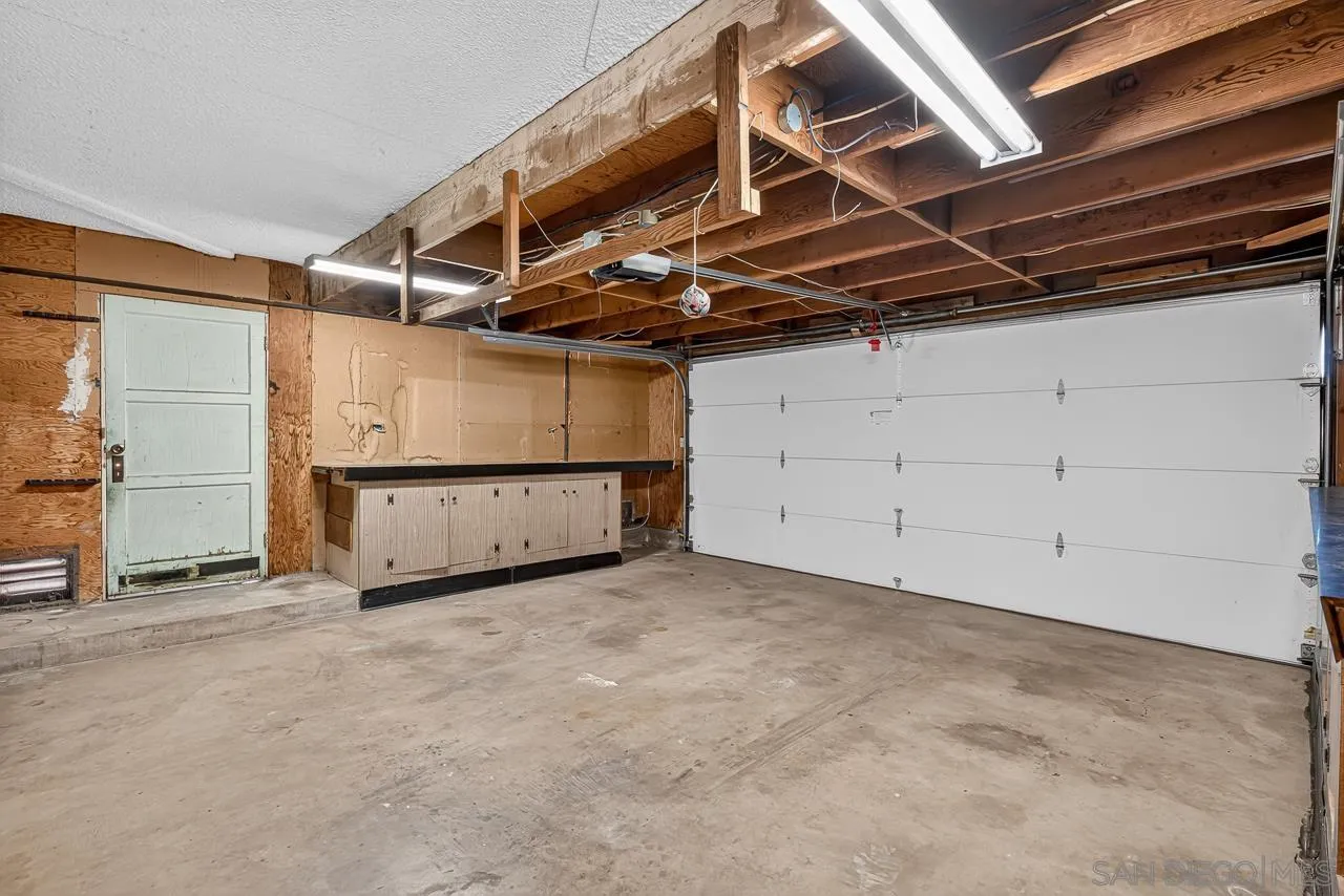 9364 Leticia Dr.