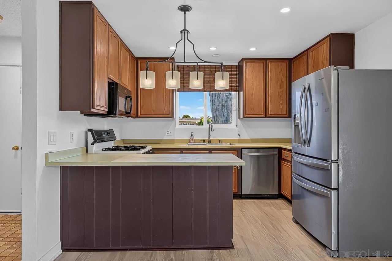 9364 Leticia Dr.