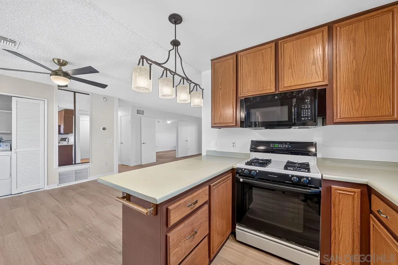 9364 Leticia Dr.