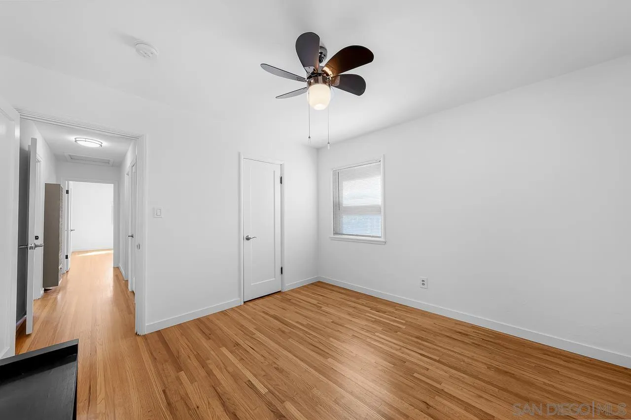 1005 E 2nd St.