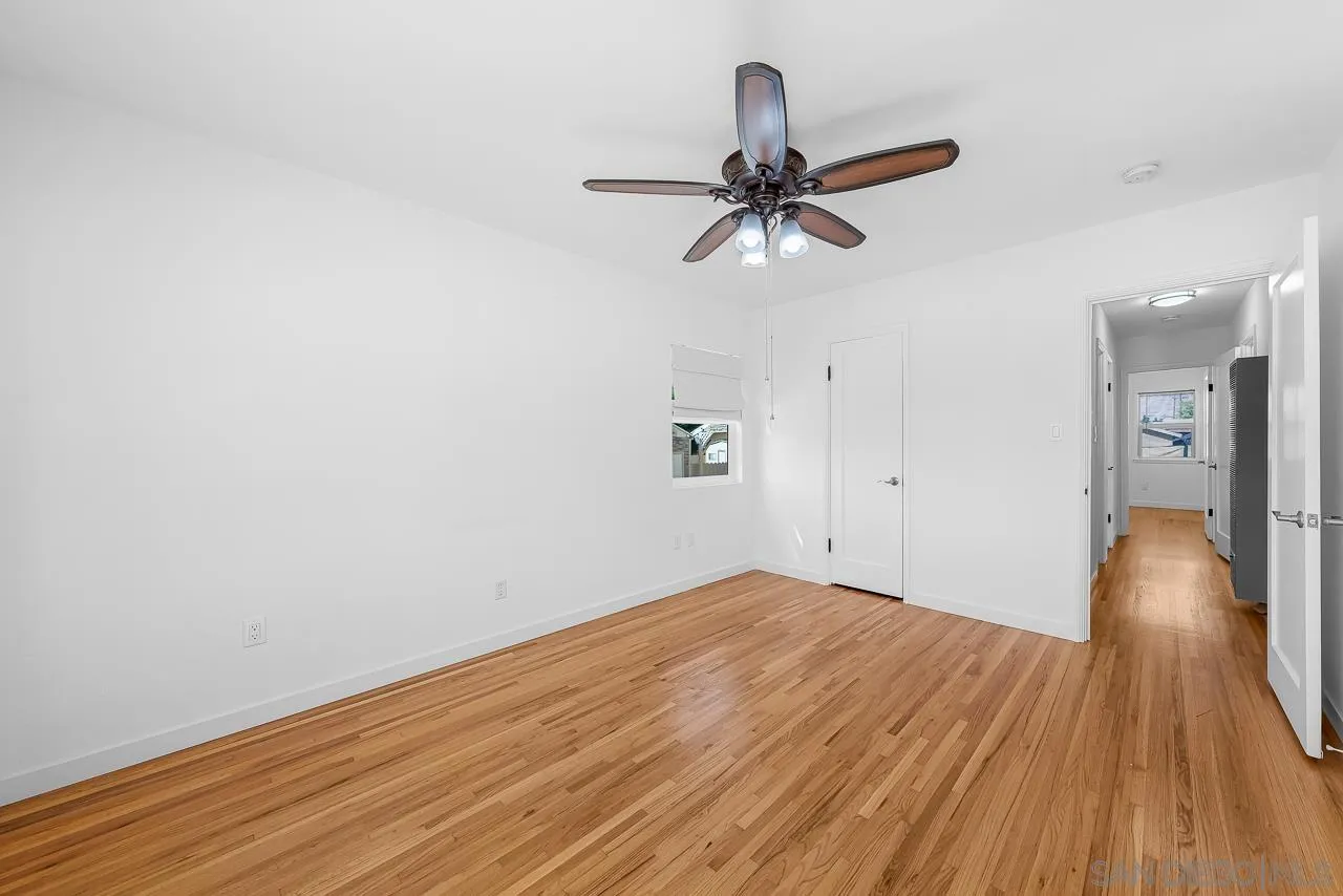 1005 E 2nd St.