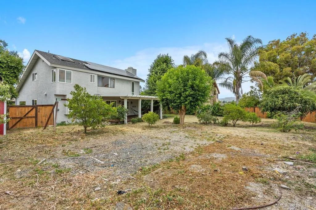 856 Oro Grande Street