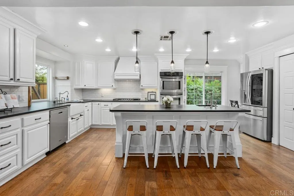 856 Oro Grande Street