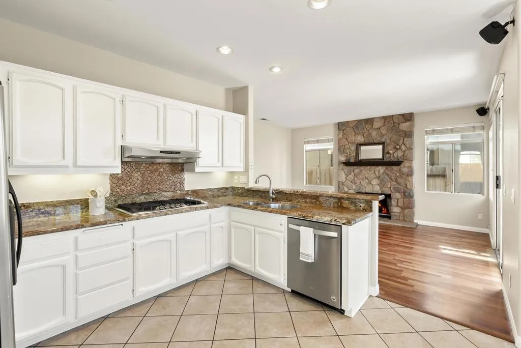 2383 Forest Oaks Drive