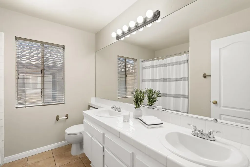 2383 Forest Oaks Drive