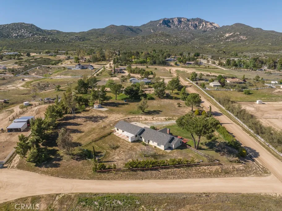 49525 Mescalero Court