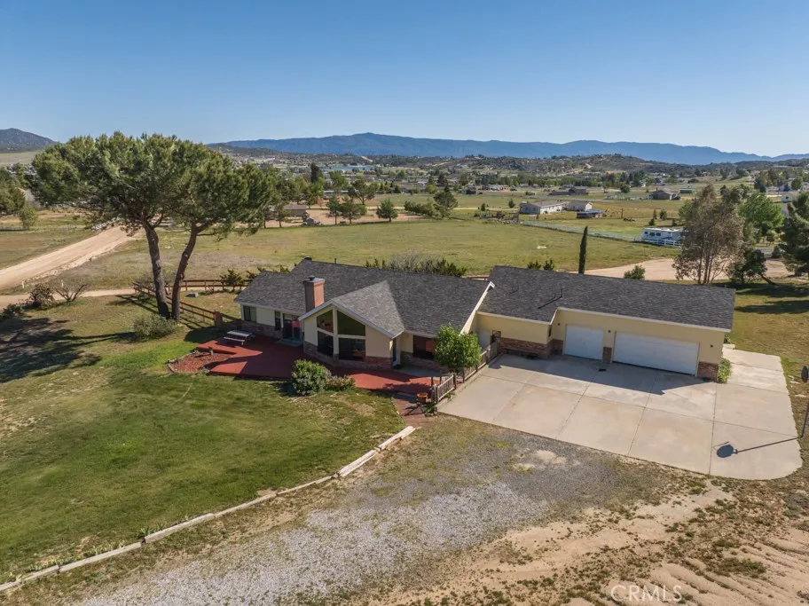 49525 Mescalero Court