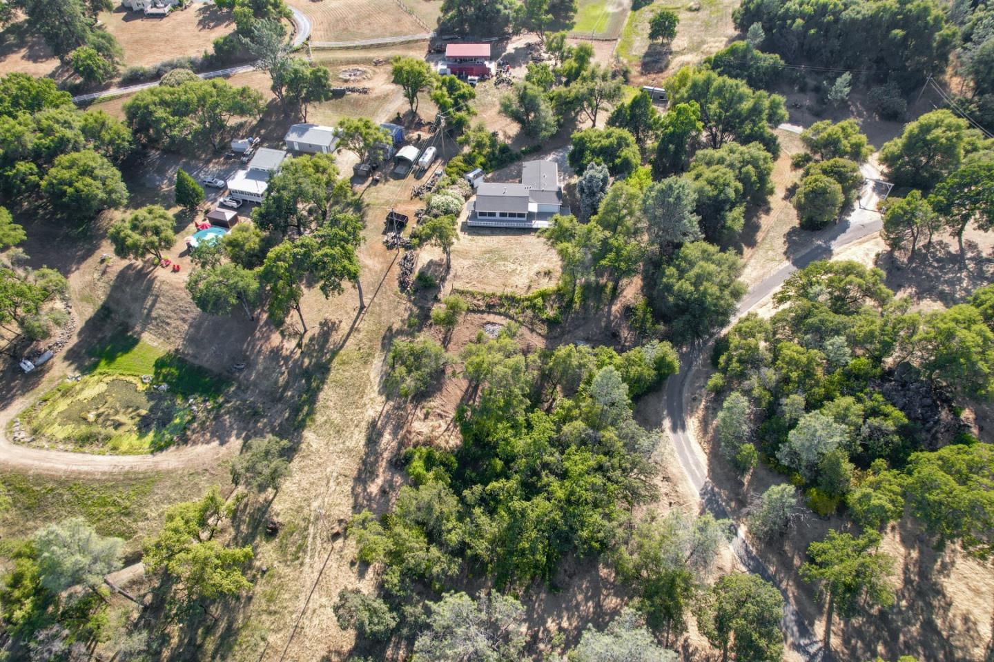 4785 Meadowview Acres CT