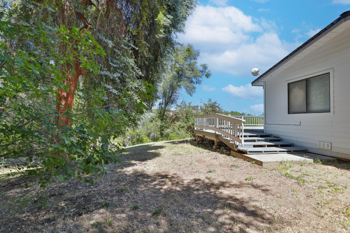 4785 Meadowview Acres CT