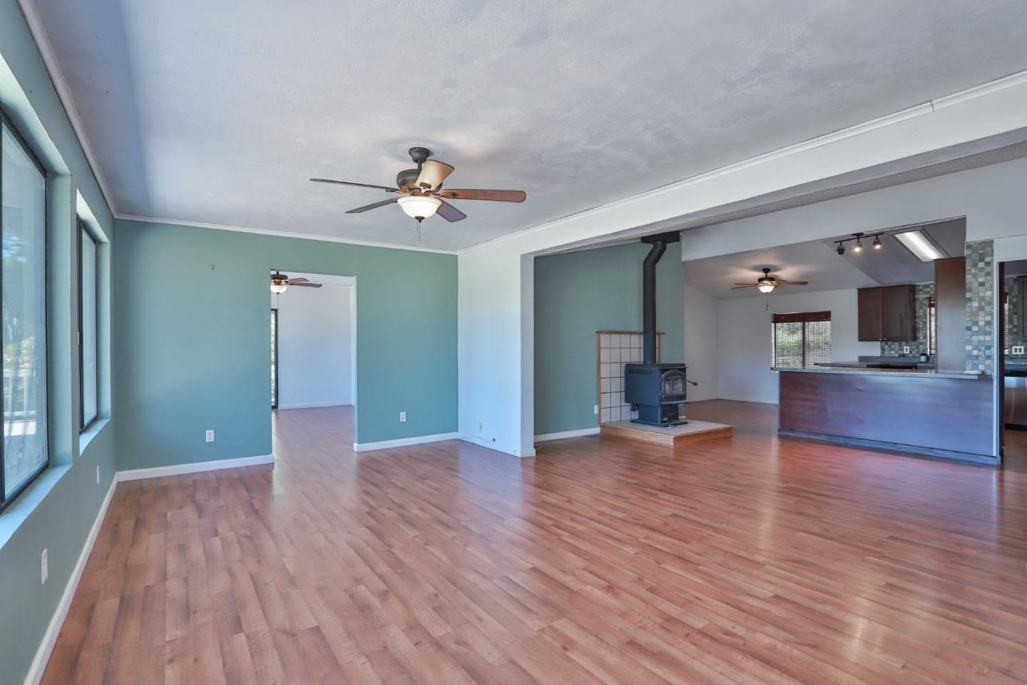 4785 Meadowview Acres CT